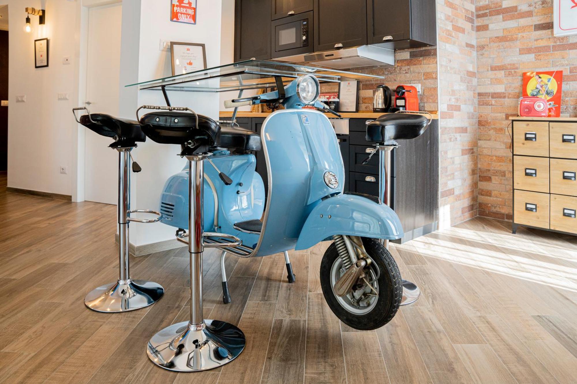 Vespa Apartments Moneglia Quarto foto
